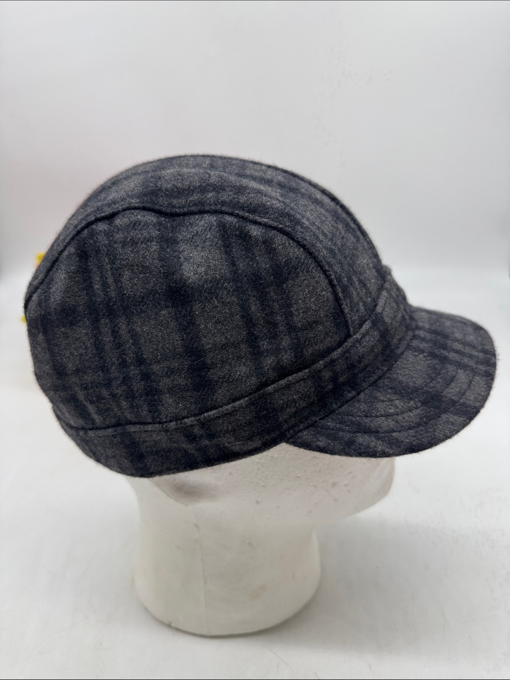 Gap Wool Blend Gray Plaid Bucket Cap Small